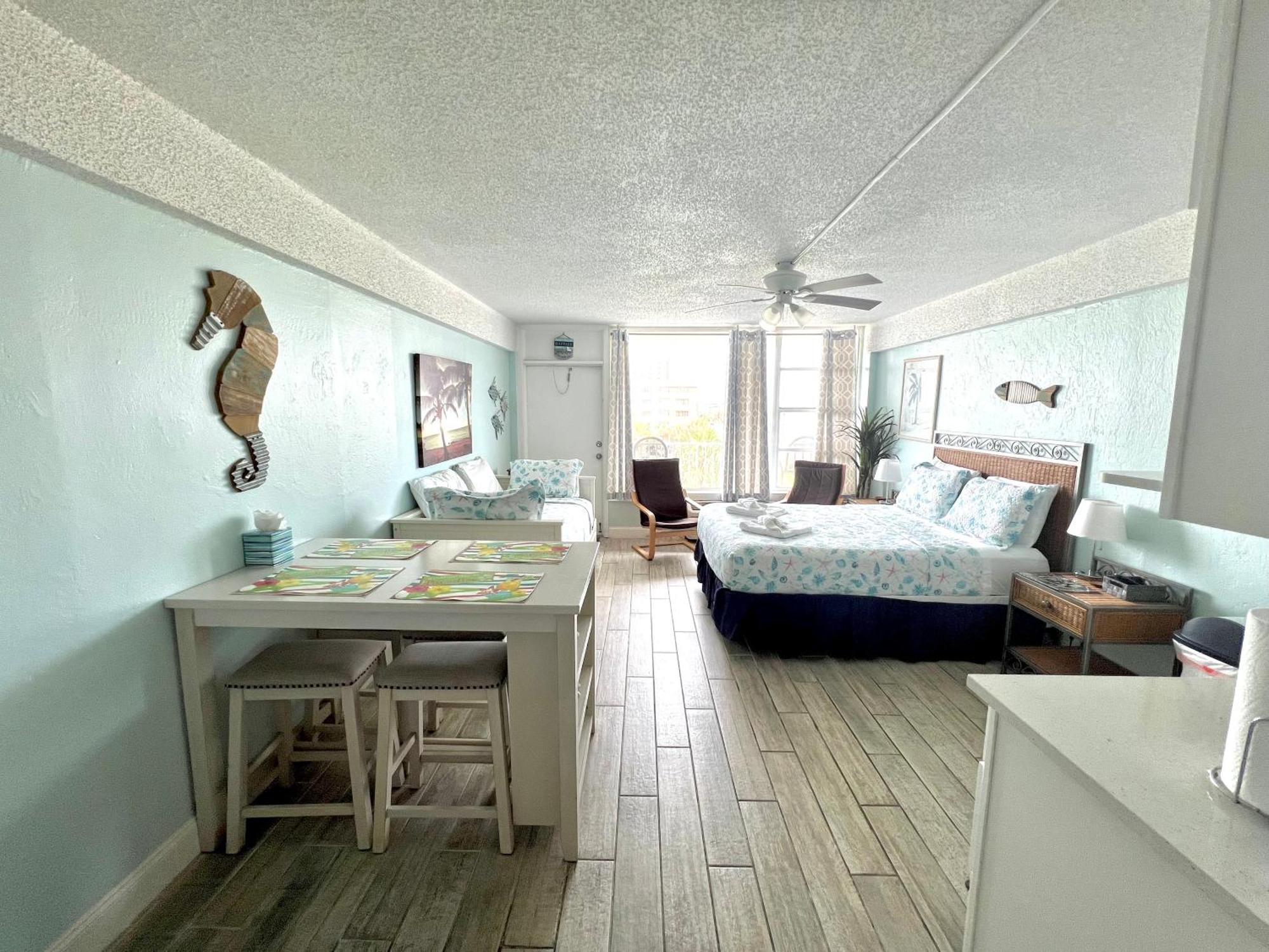 I Need A Vacay Now! Remodeled Studio 데이토나 비치 외부 사진
